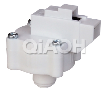 Fast plug type low voltage switch